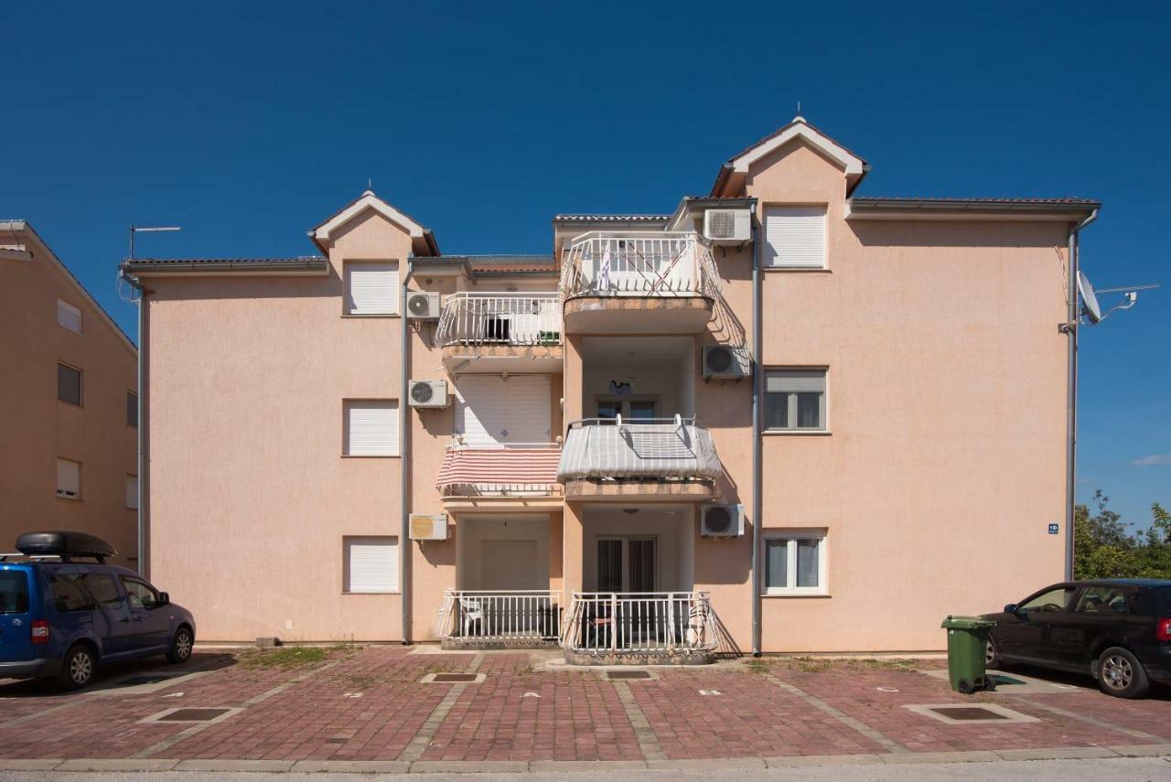 Vodice-Srima Apartment Ngoại thất bức ảnh