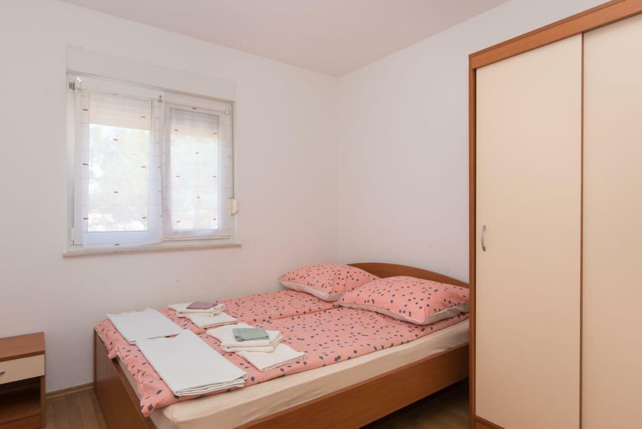 Vodice-Srima Apartment Ngoại thất bức ảnh